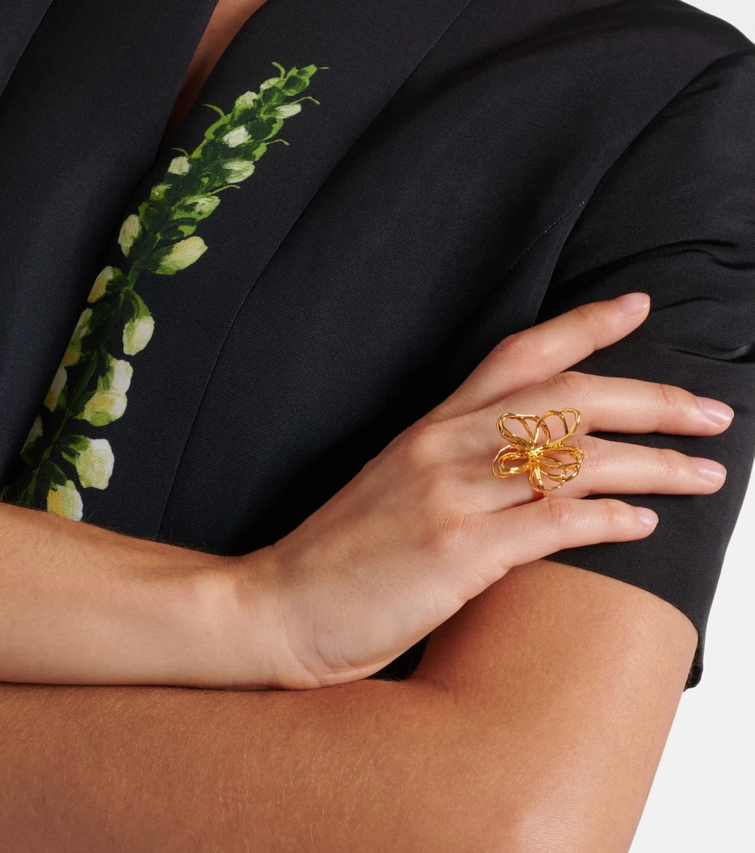 Oscar de la Renta - Threaded Flower ring