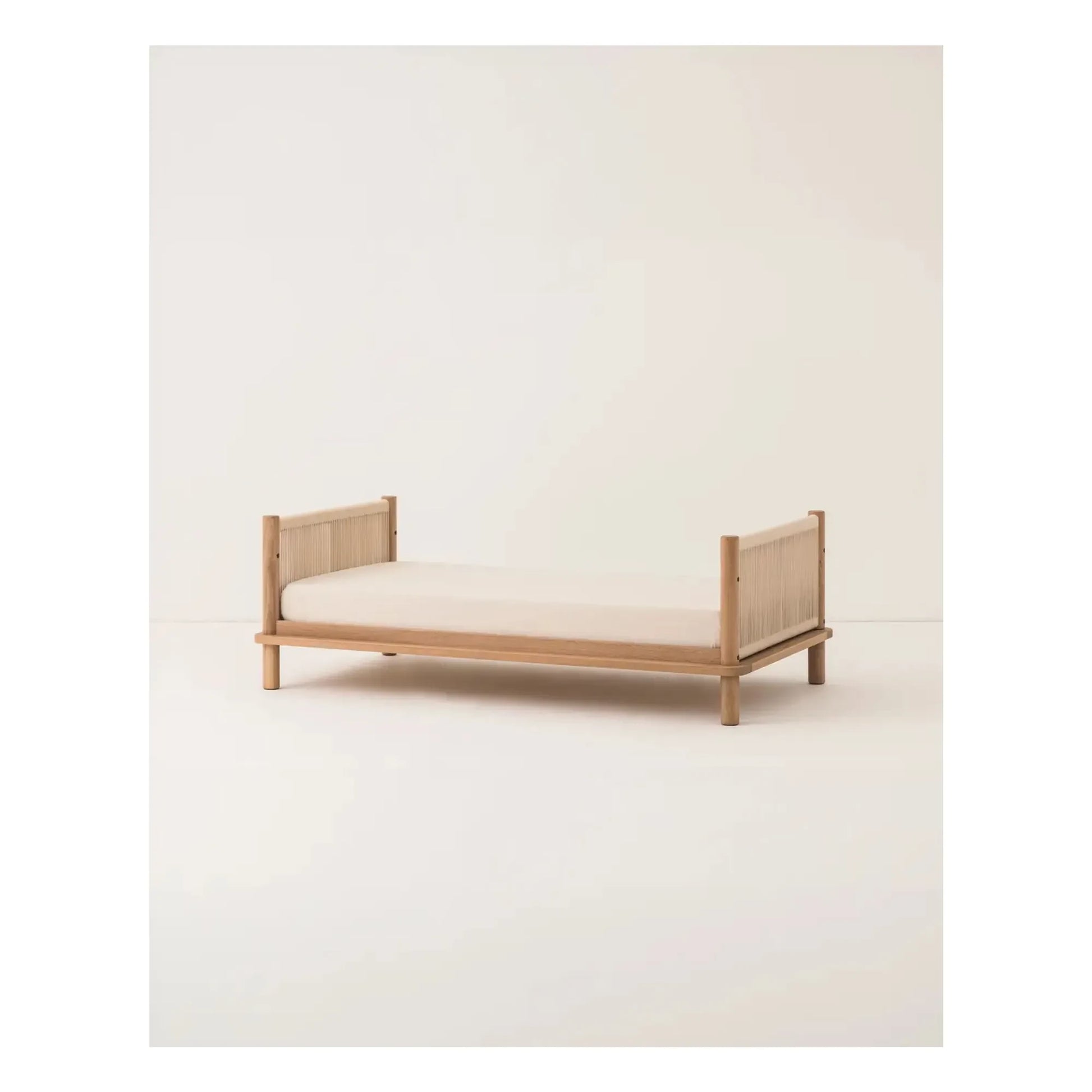 Nobodinoz - Latitude 70x140 evolving cot and junior bed extension | Oak