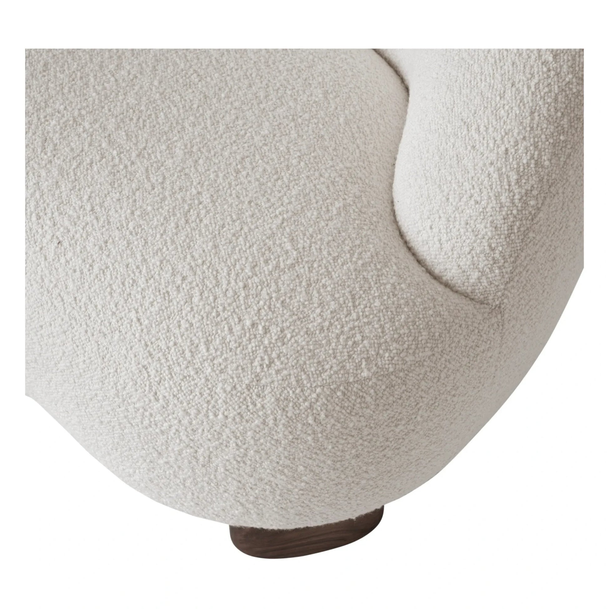 & Tradition - Margas LC1 Lounge Chair - Walnut Wood Frame | Ivory