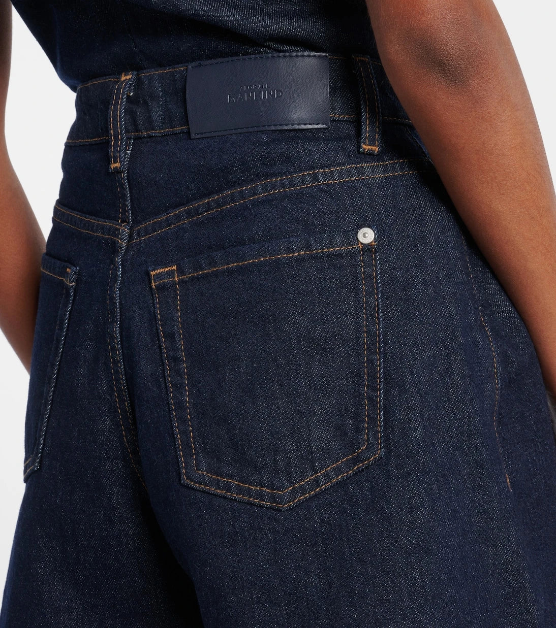 7 For All Mankind - شورت جينز كوري بقصة مرتفعة