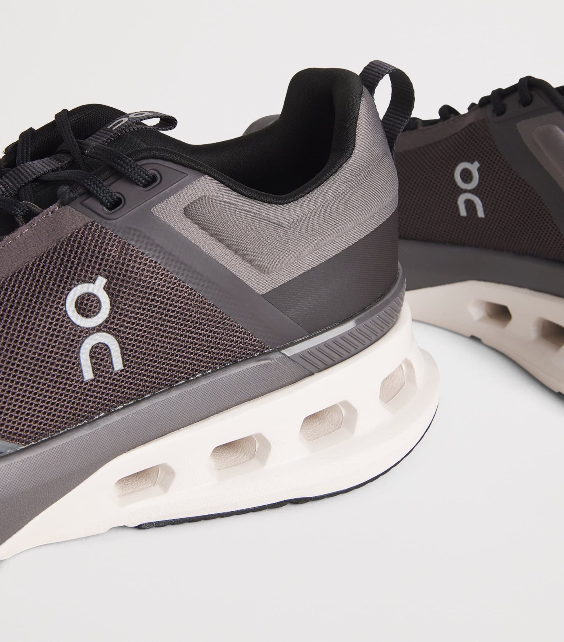 Black Cloudnova X Trainers