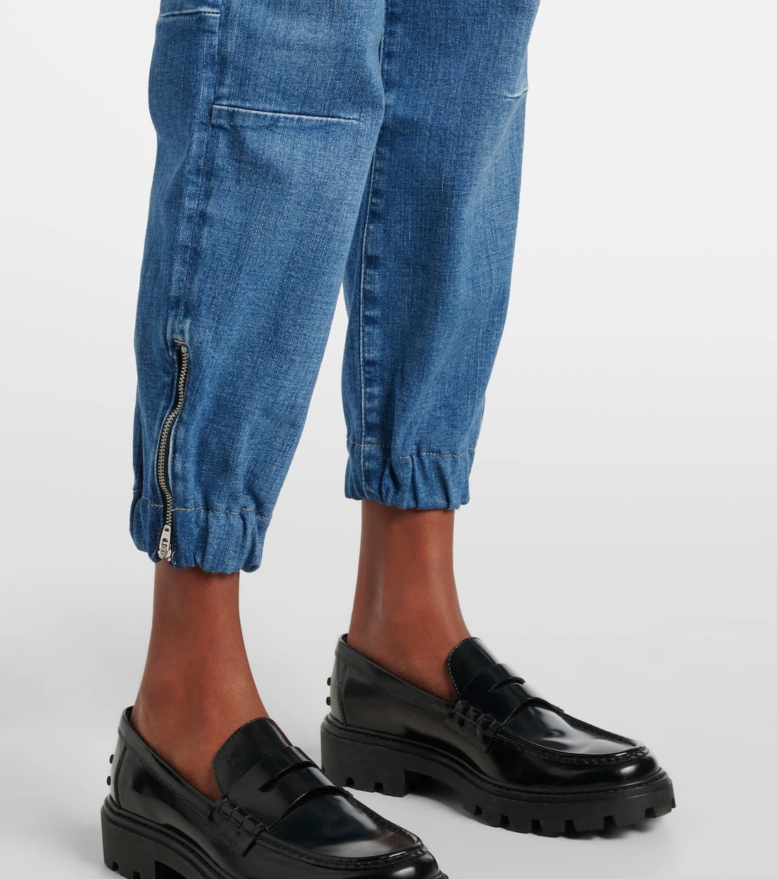 7 For All Mankind - جينز بقصة مستقيمة وخصر مرتفع