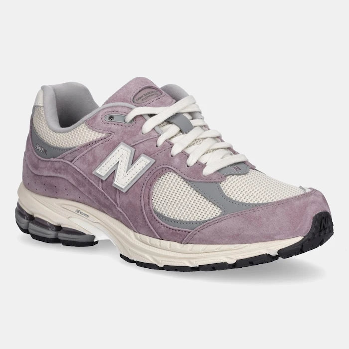 Велурени маратонки New Balance U2002