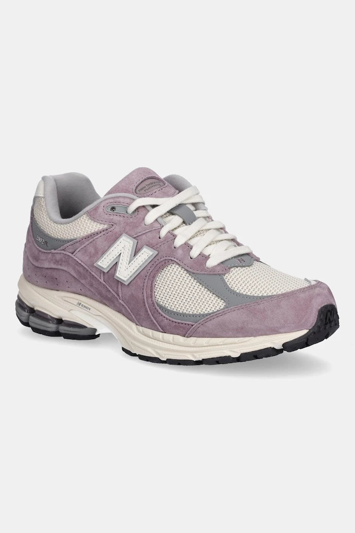 Велурени маратонки New Balance U2002