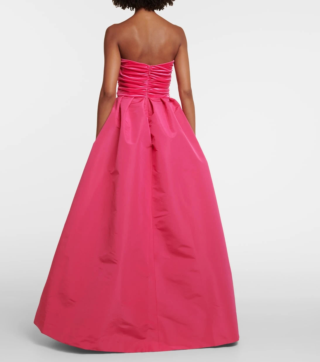 Monique Lhuillier - Strapless silk gown
