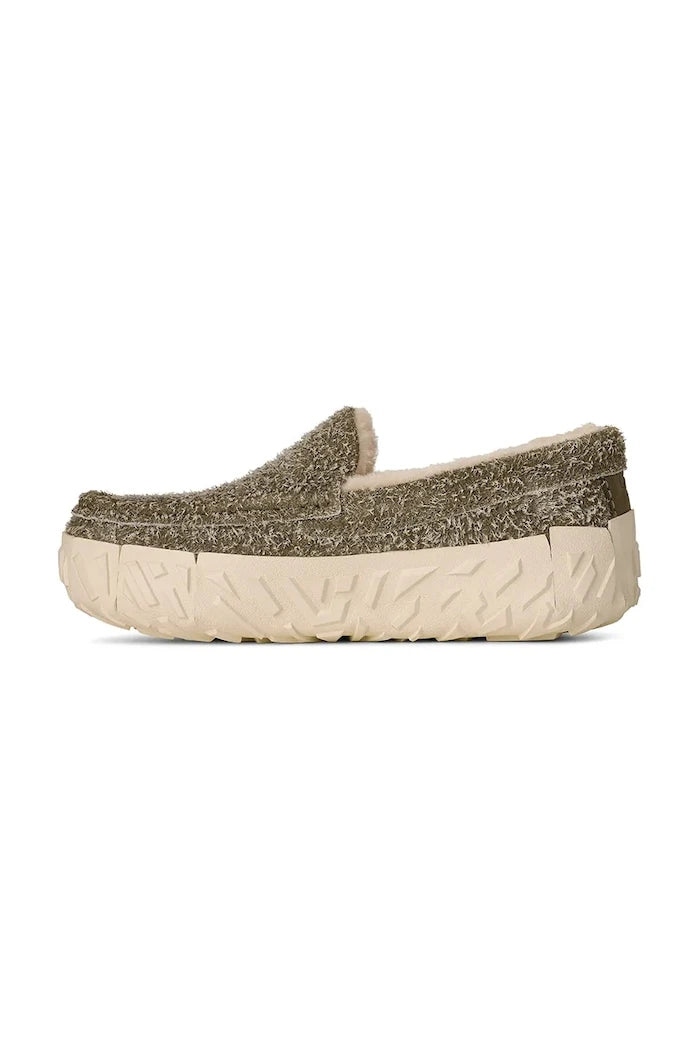 Велурени мокасини UGG Ascot Wrap Tech