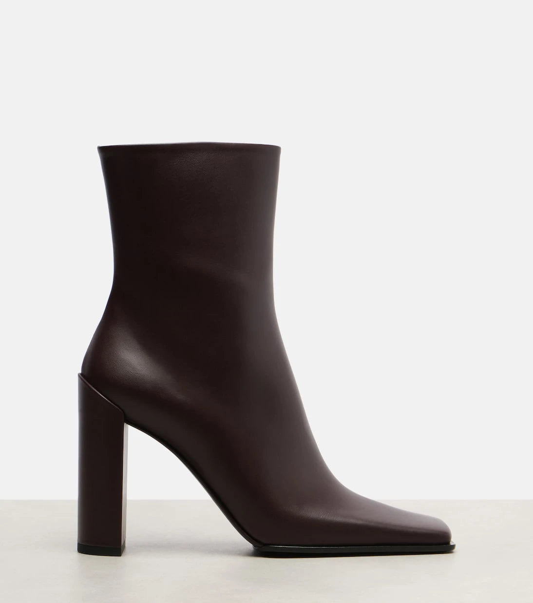 Alaïa - Leather ankle boots