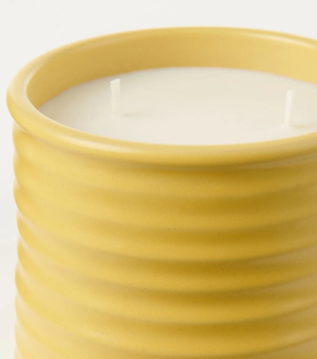 Loewe Home Scents - Honeysuckle Medium candle