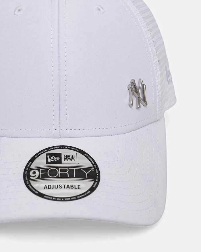 New Era şapka trucker FLAWLESS 940 TRUCKER NYY