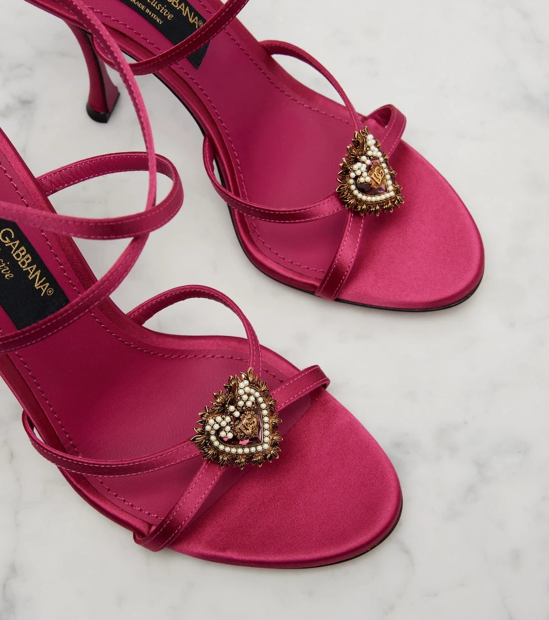 Dolce&Gabbana - صندل Devotion 105 من الساتان المزين