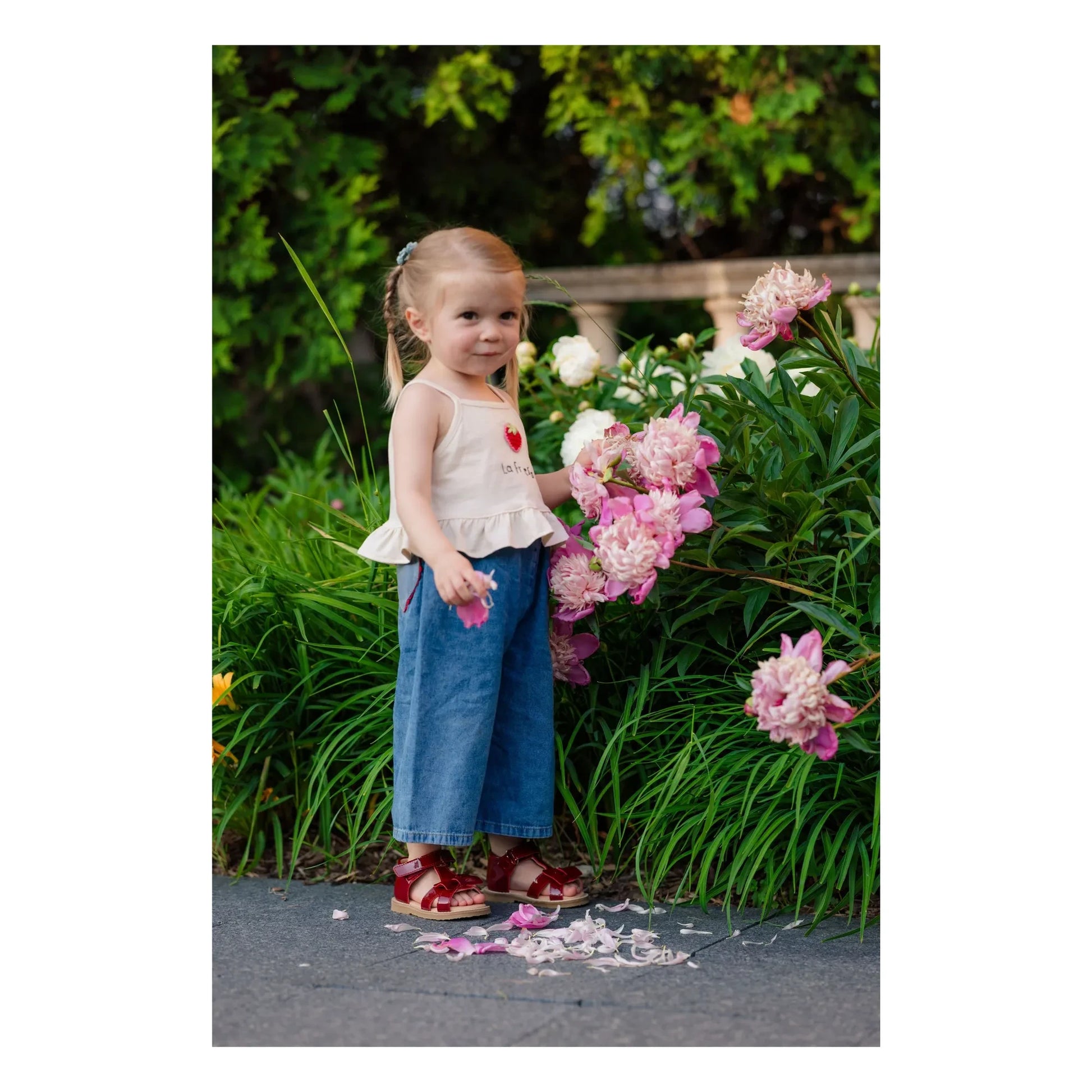 Petit Nord - Sandals Gry  | Cherry red