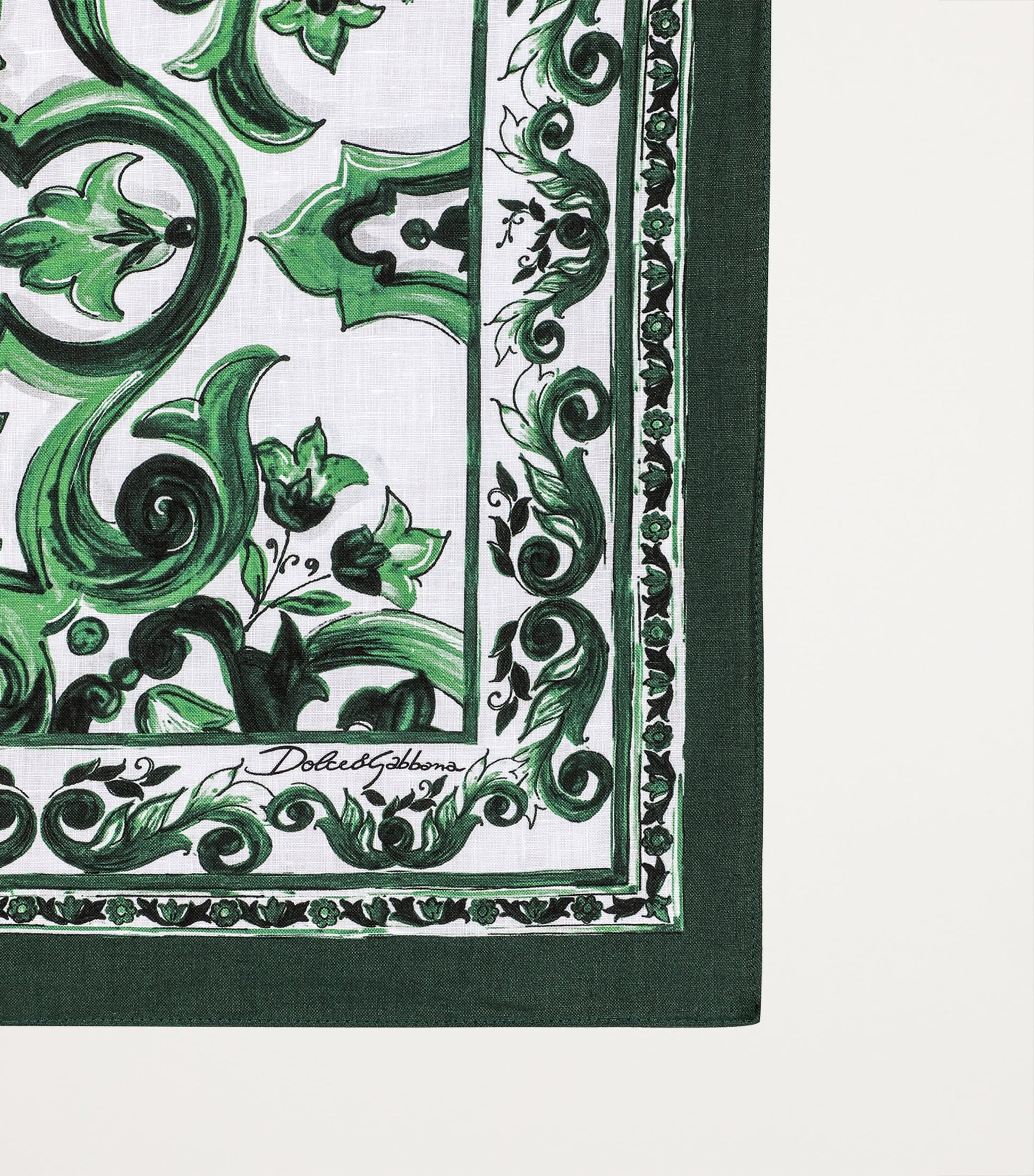 Dolce & Gabbana Casa Linen Majolica Placemat and Napkin Set