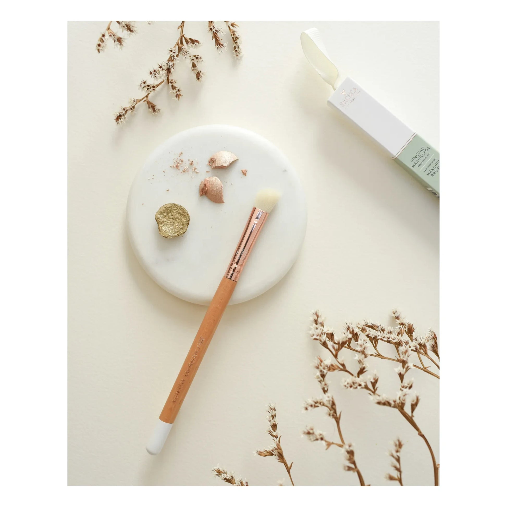 Bachca - Angled Eyeshadow Brush