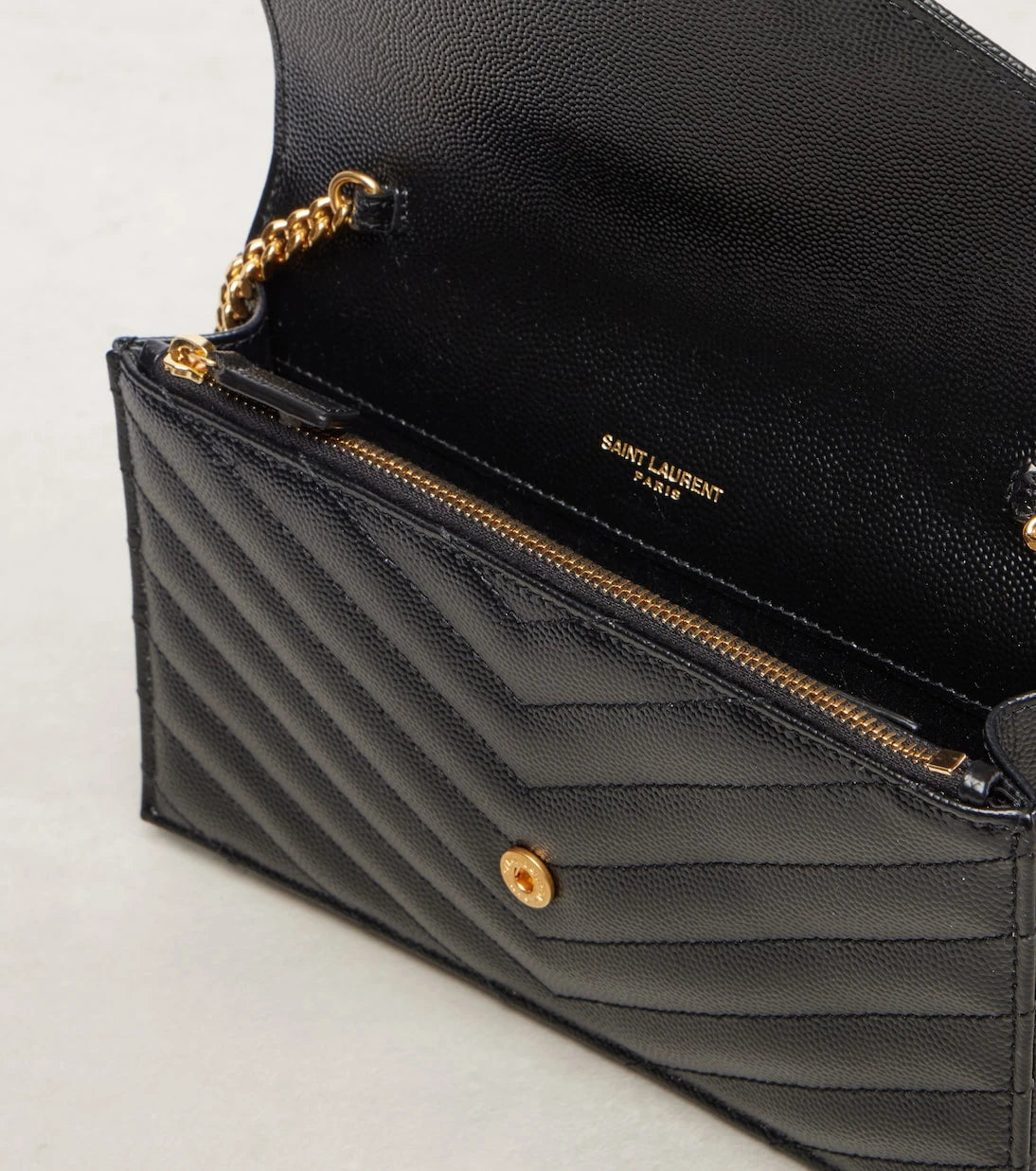 Saint Laurent - Cassandre Envelope Small leather wallet on chain