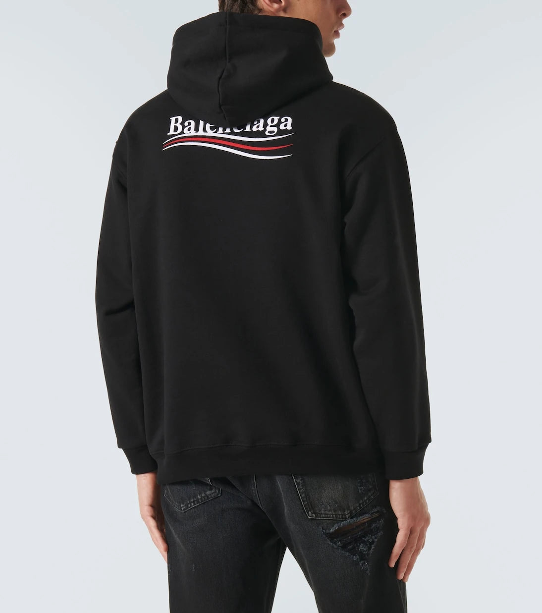 Balenciaga - كنزة بغطاء رأس بحملة سياسية