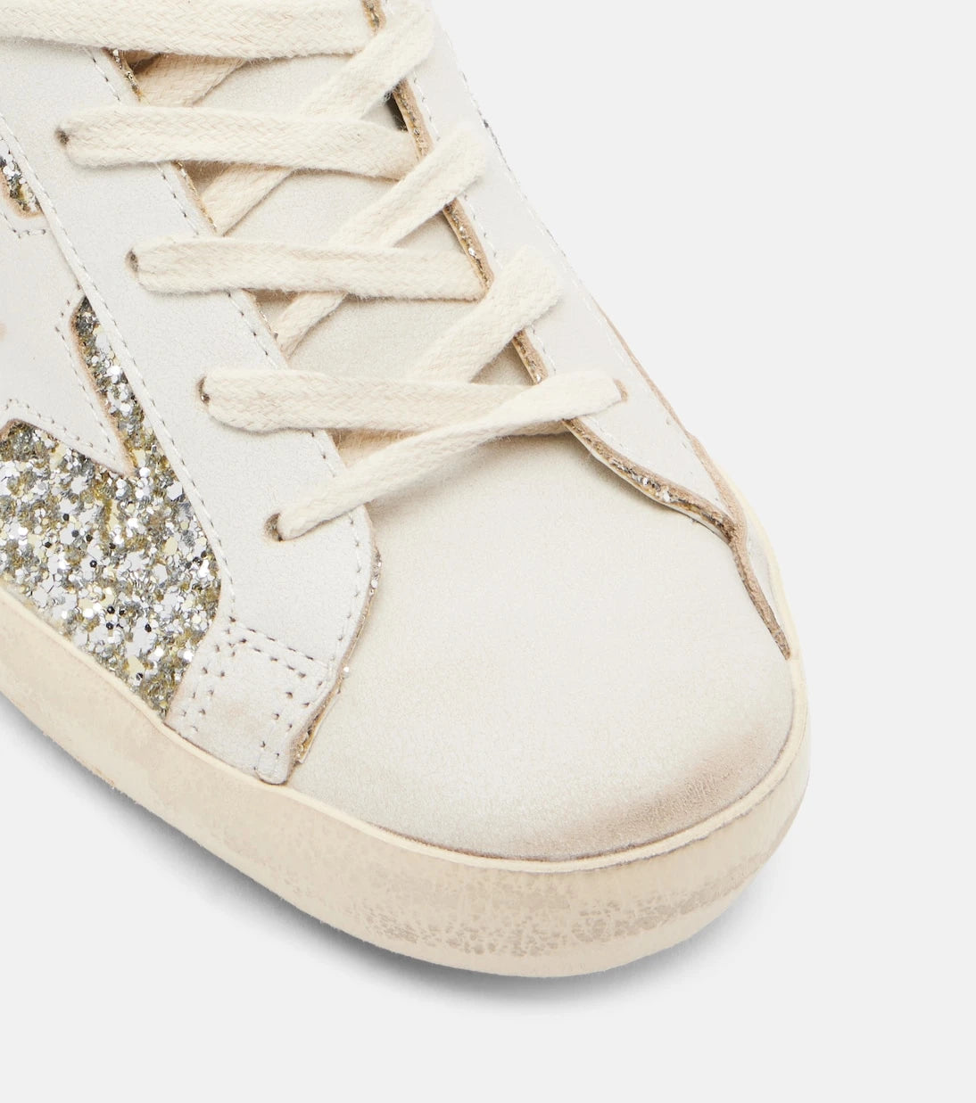 Golden Goose - أحذية رياضية "سوبر ستار" جلدية بلمعة لامعة