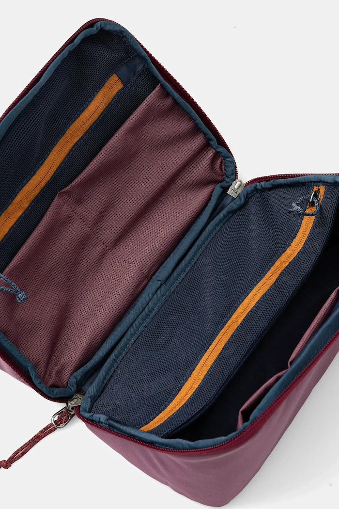 Cotopaxi Viaje kozmetik seyahat çantası