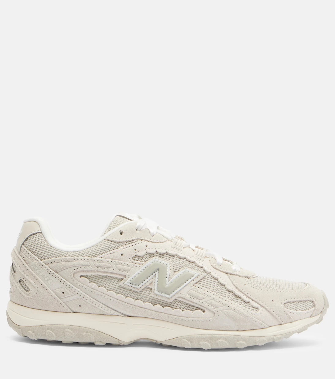 New Balance - حذاء رياضي 204 بتفاصيل سويدي