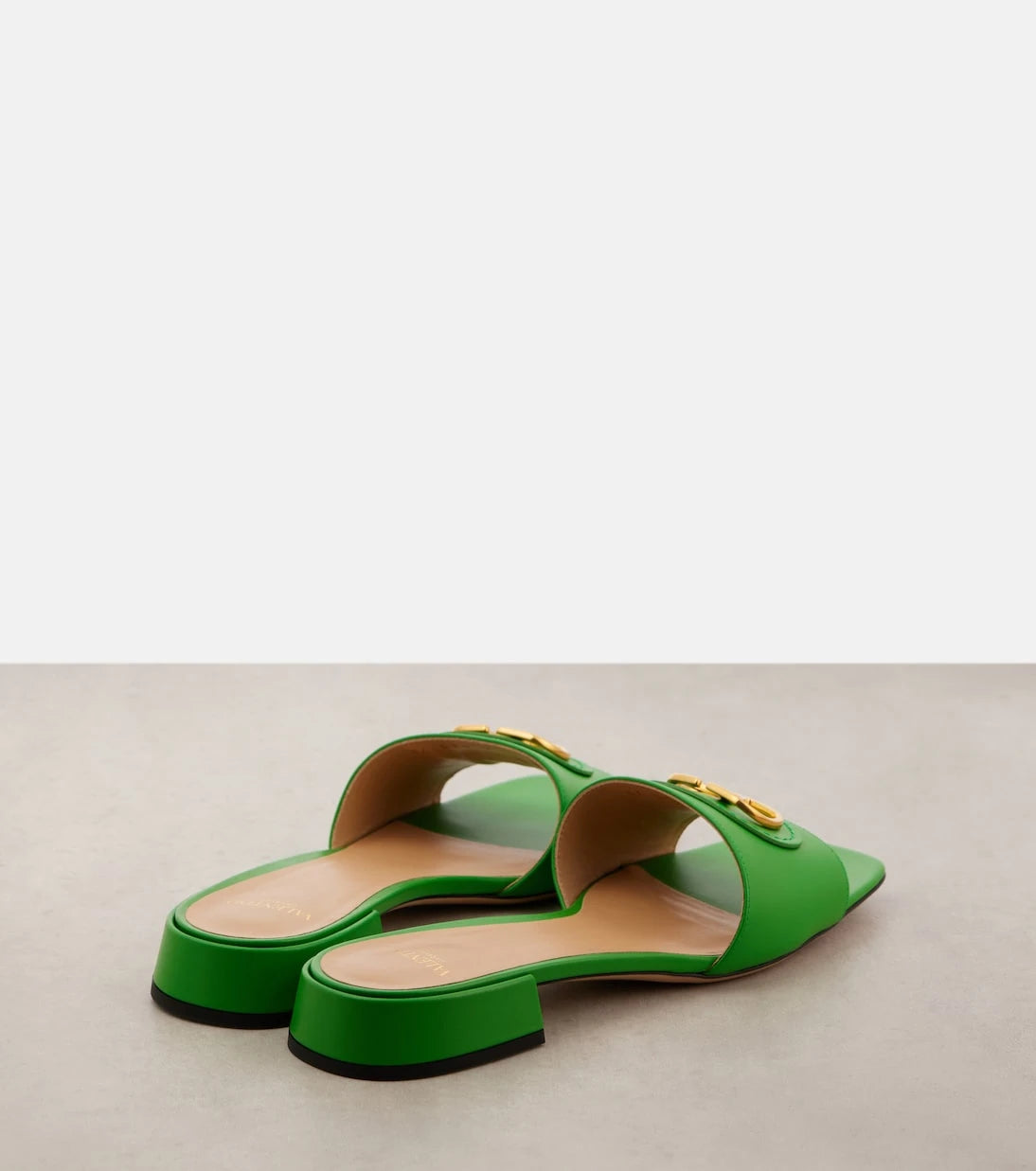 Valentino Garavani - VLogo Signature leather slides