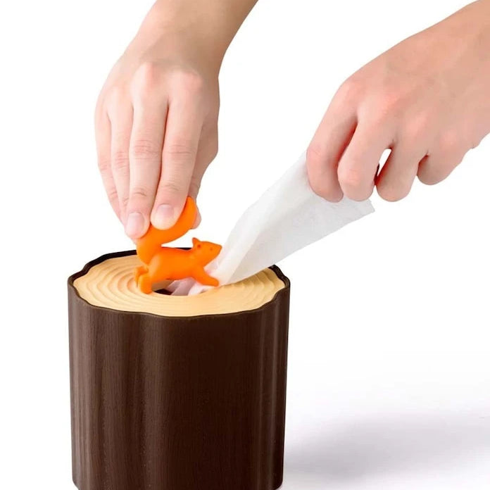 Дозатор за тоалетна хартия Qualy Squirrel Tissue Log