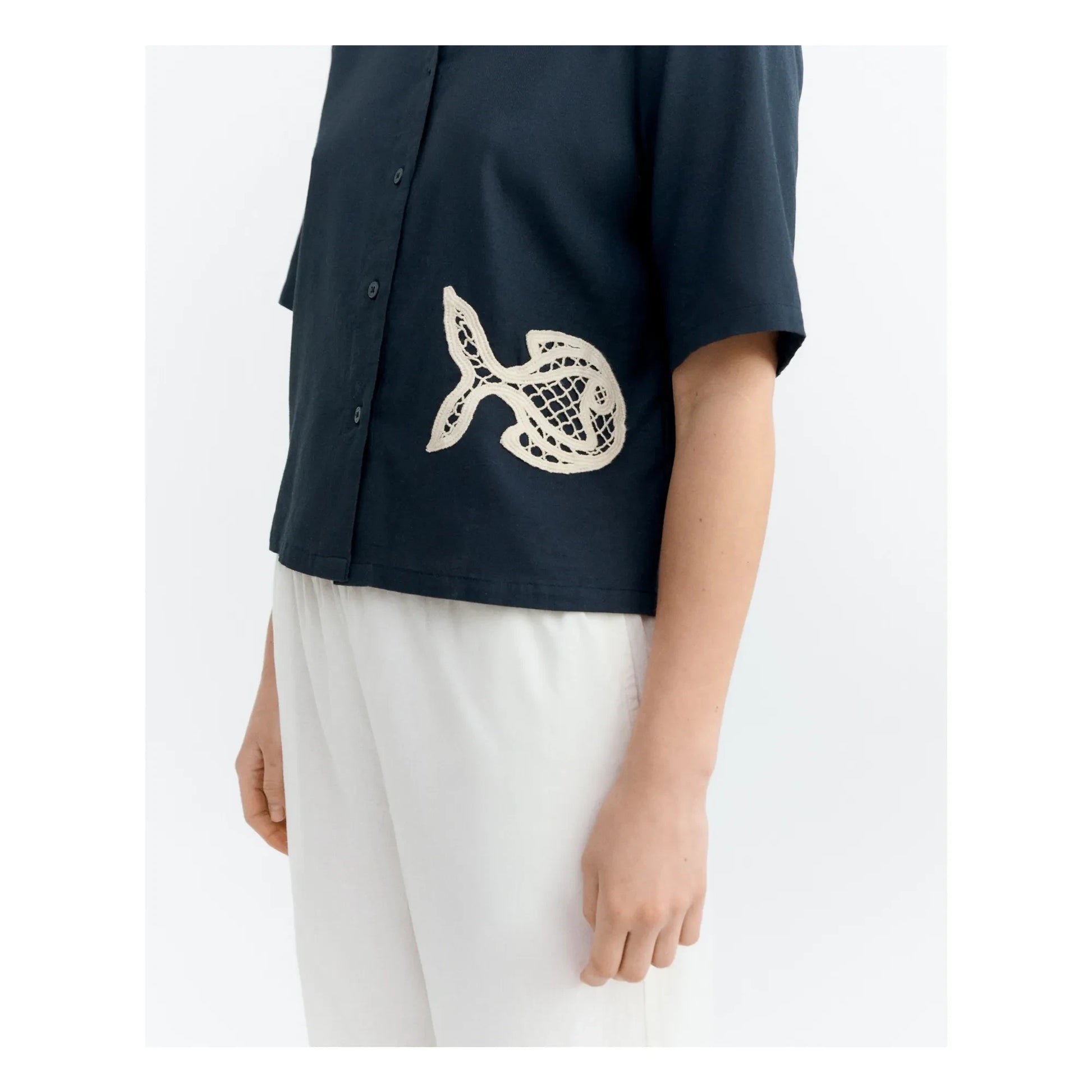 Thinking Mu - Donkey Fish organic cotton shirt | Navy blue