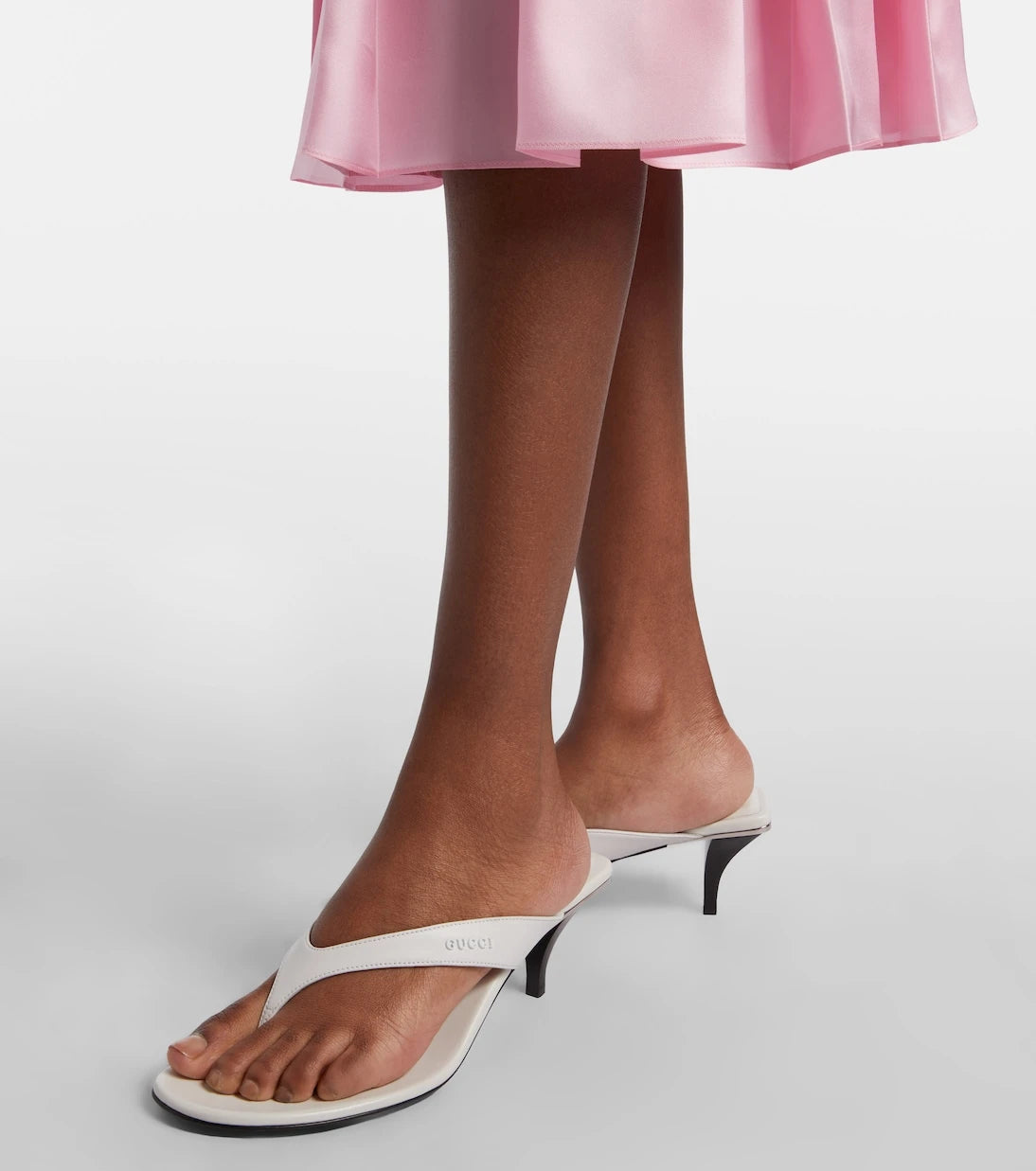 Gucci - Vittoria leather thong sandals