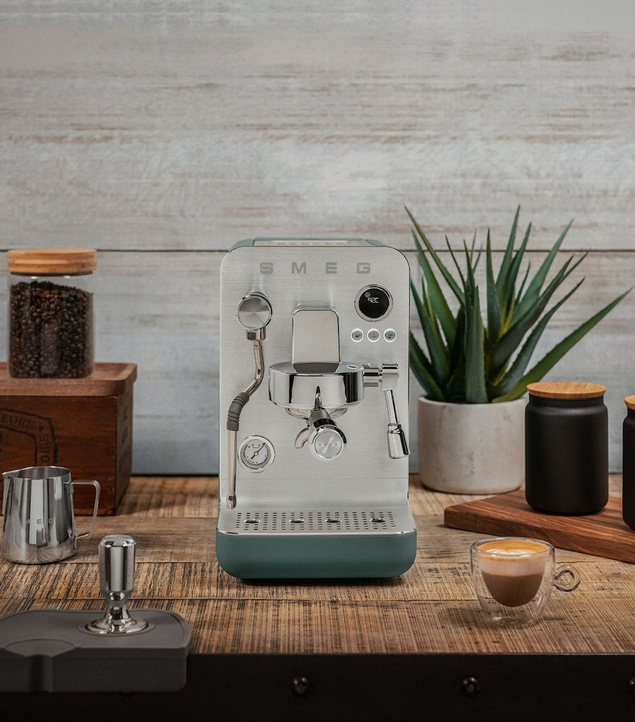 EMC02EGMUK Mini Pro Espresso Machine