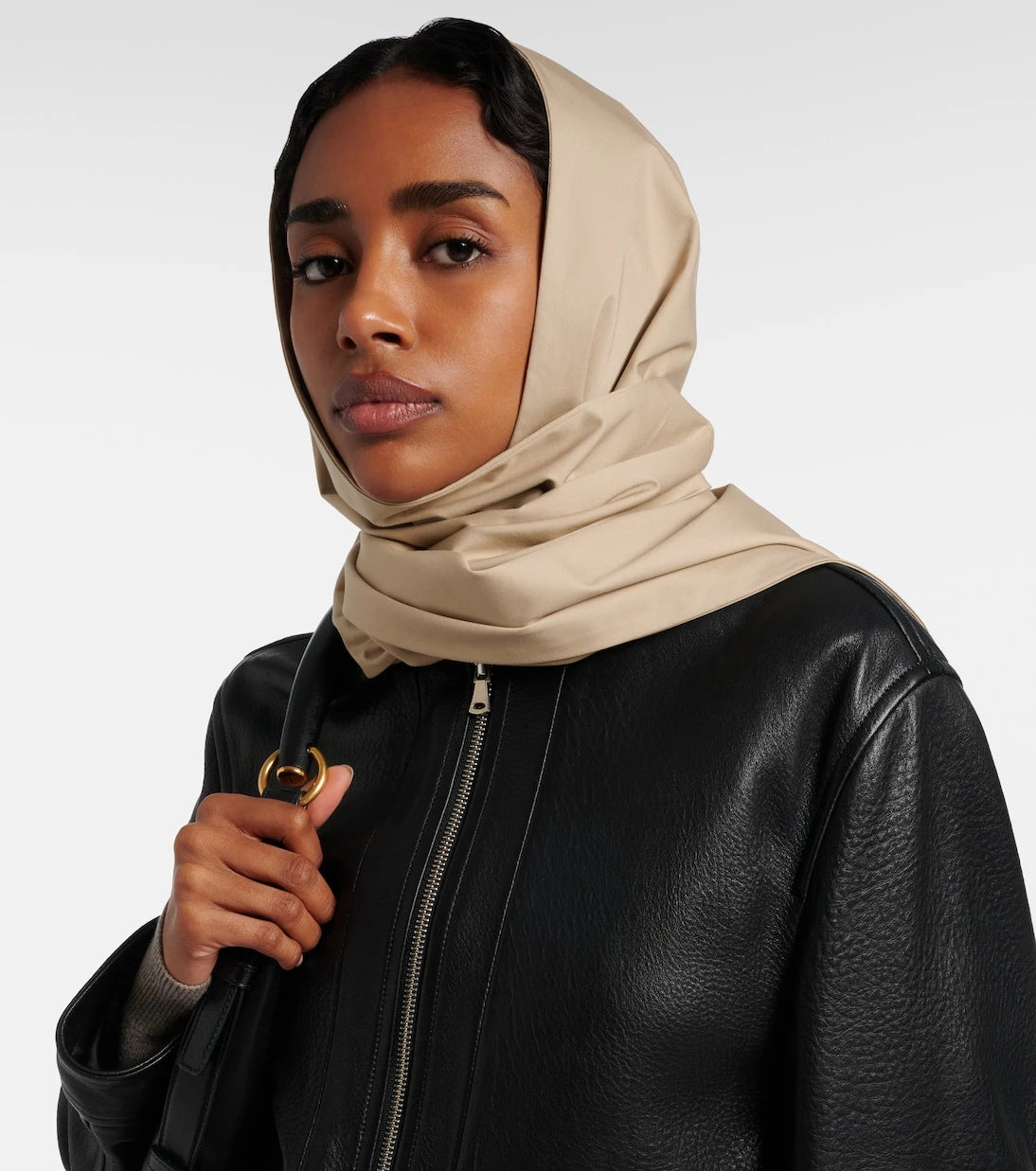 Nour Hammour - Cotton canvas hood