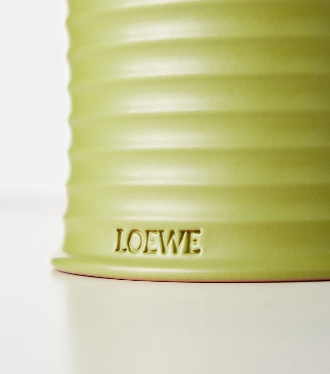 Loewe Home Scents - Pistachio Medium scented candle