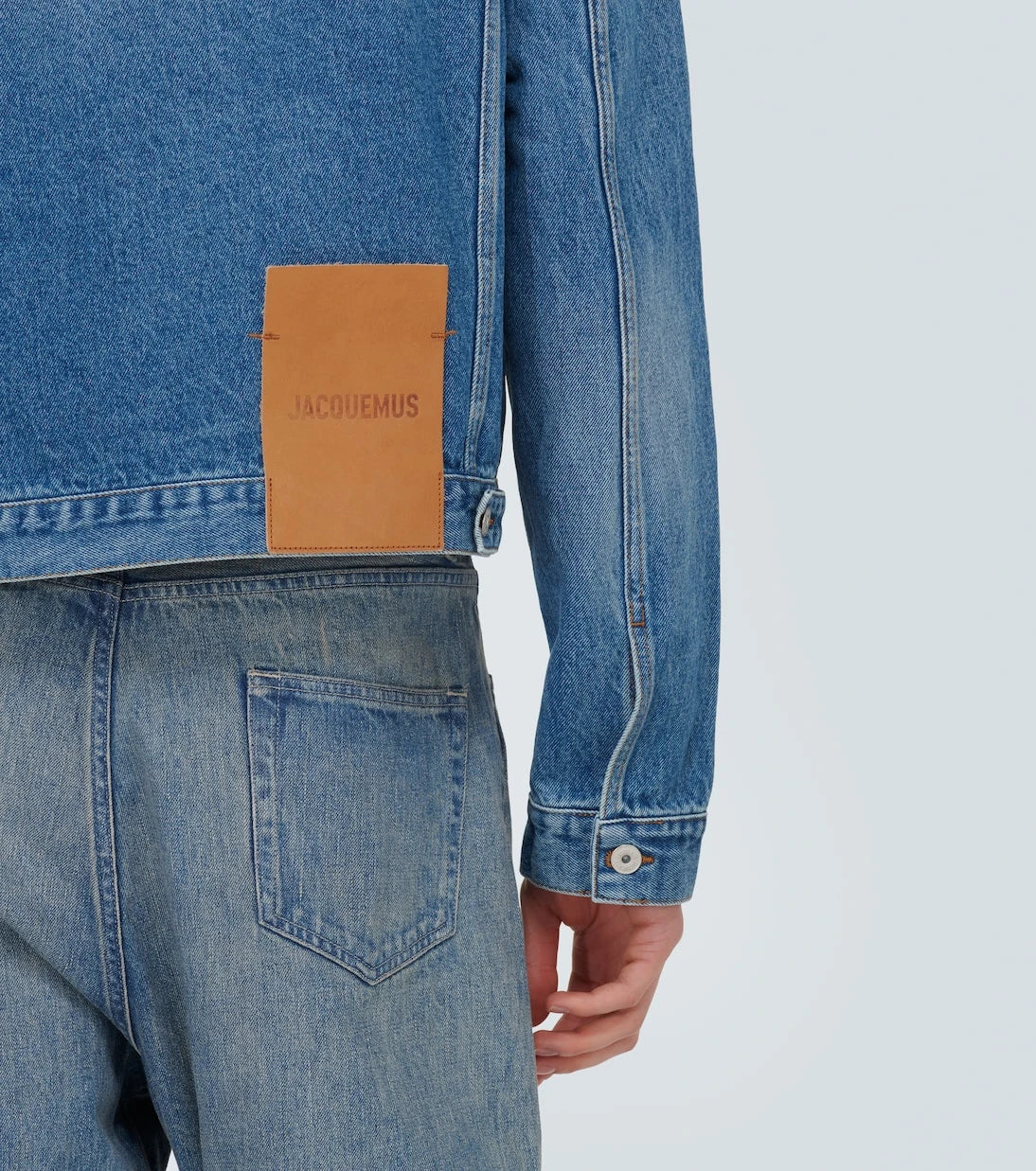 Jacquemus - جاكيت دينيم "La Veste De-Nîmes"