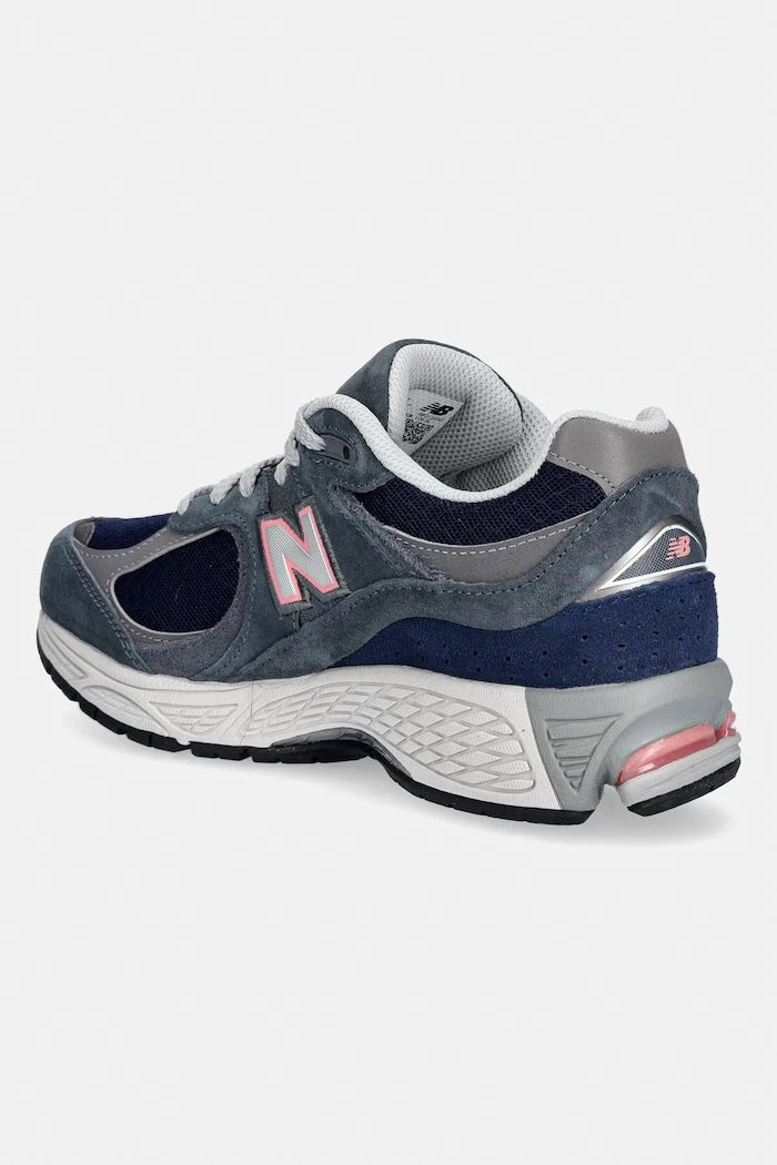 New Balance 2002 маратонки дамски