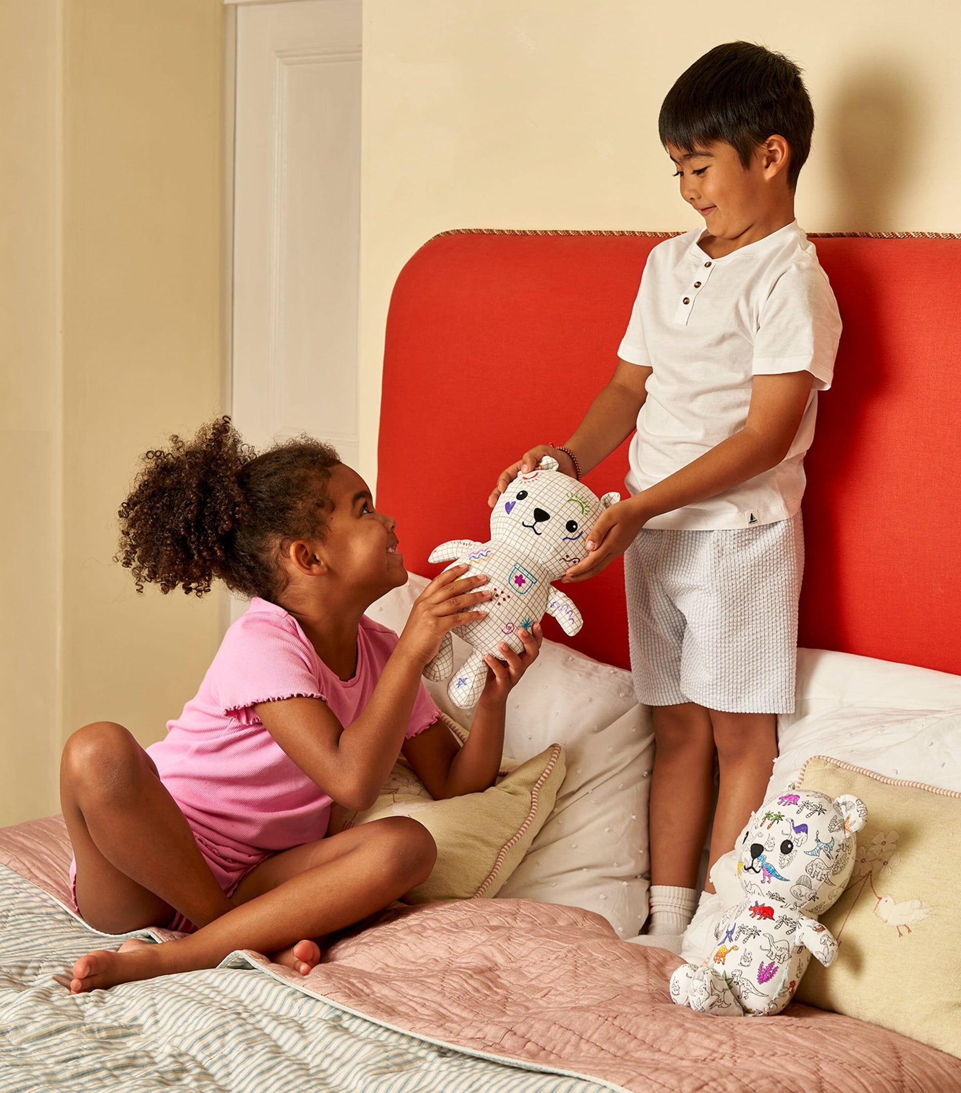 Colour-In and Doodle Artie Bear