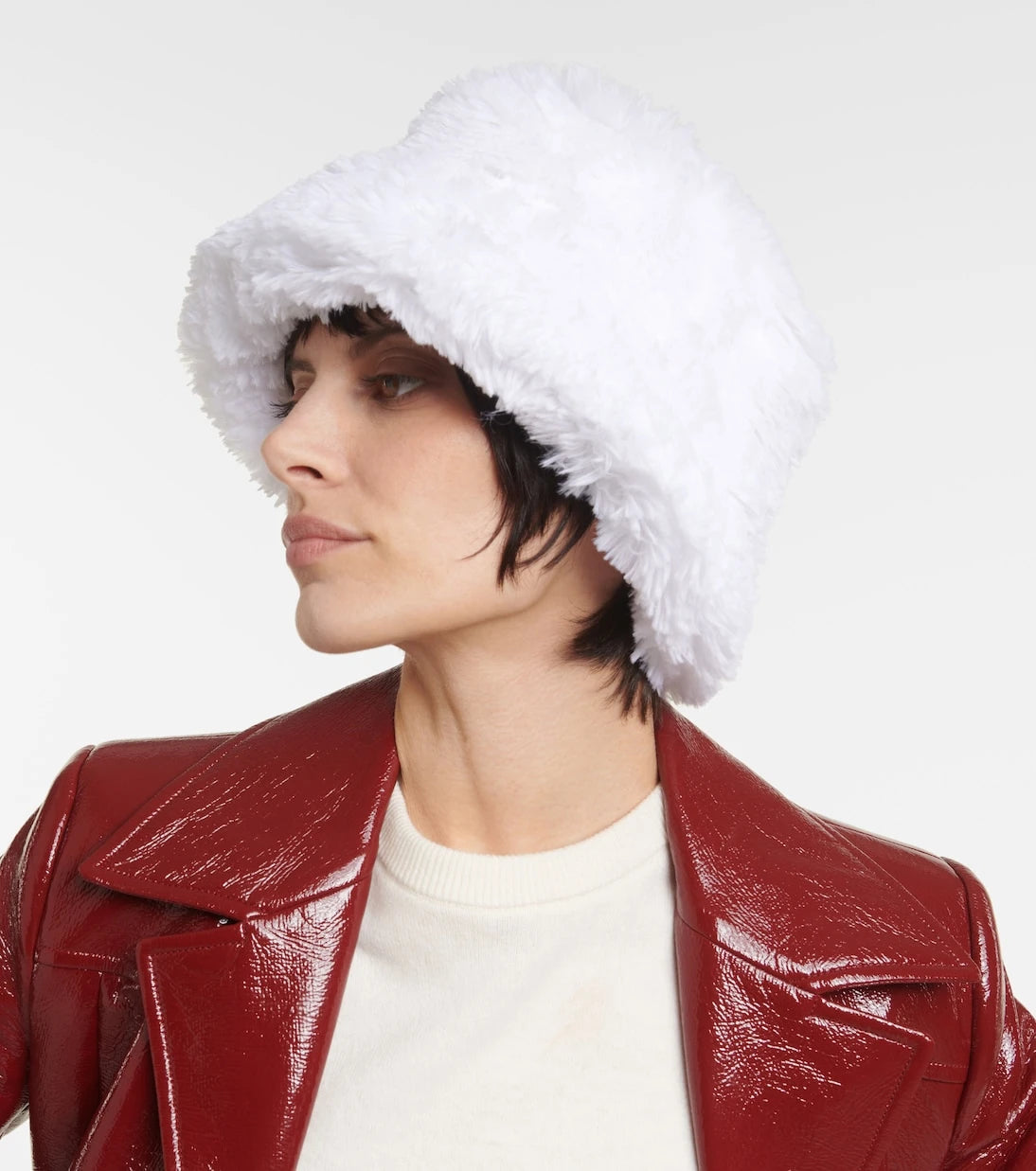 Ruslan Baginskiy - Faux fur bucket hat