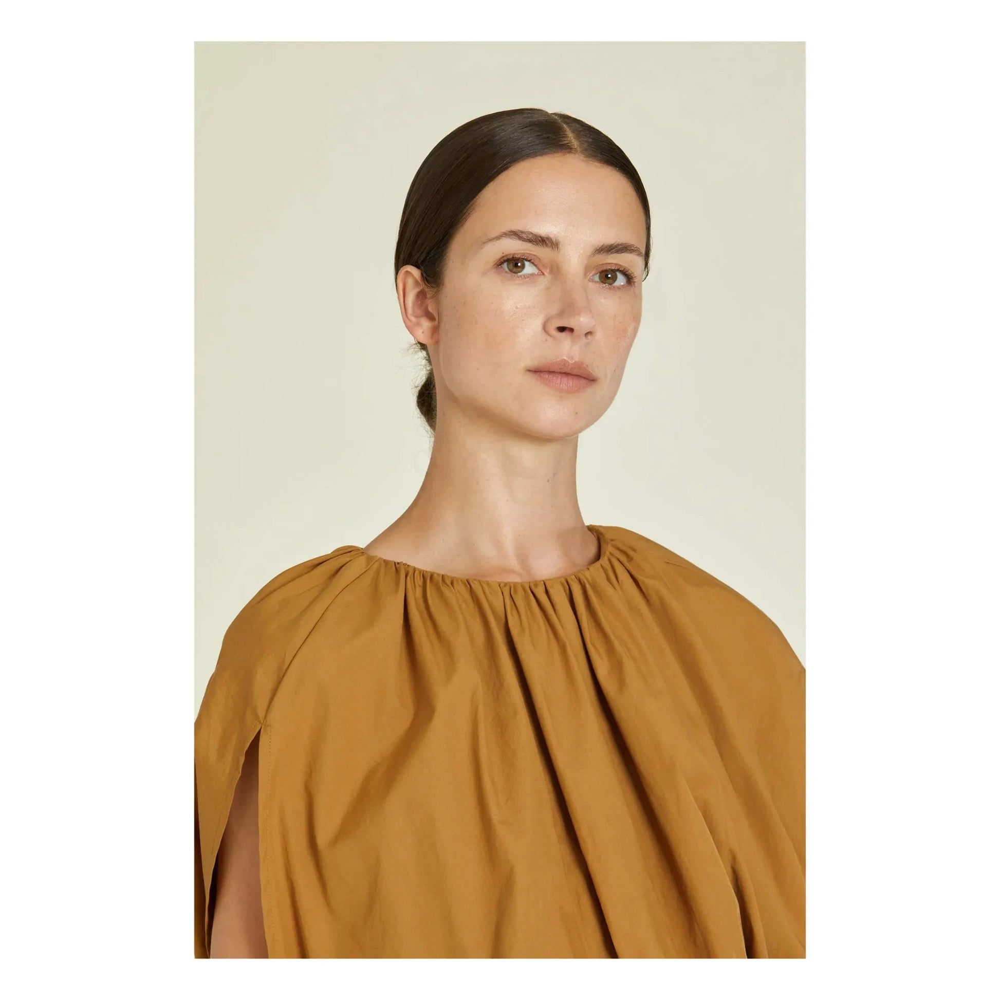 Black Crane - Organic Cotton Poplin Shell Dress | Camel