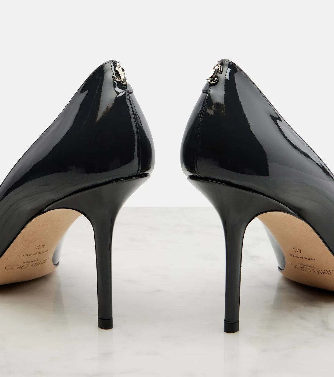 Jimmy Choo - حذاء بكعب Love 85 من الجلد اللامع
