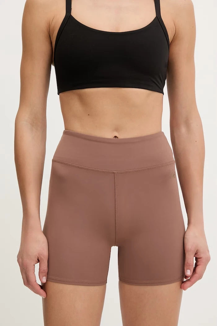 EA7 Emporio Armani kadın spor kısa şort