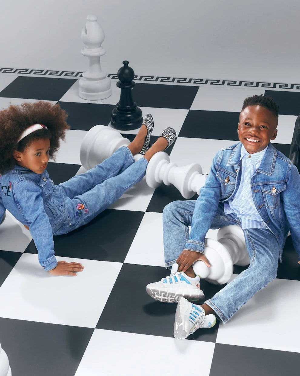 Versace Kids - Blossom embroidered tapered jeans