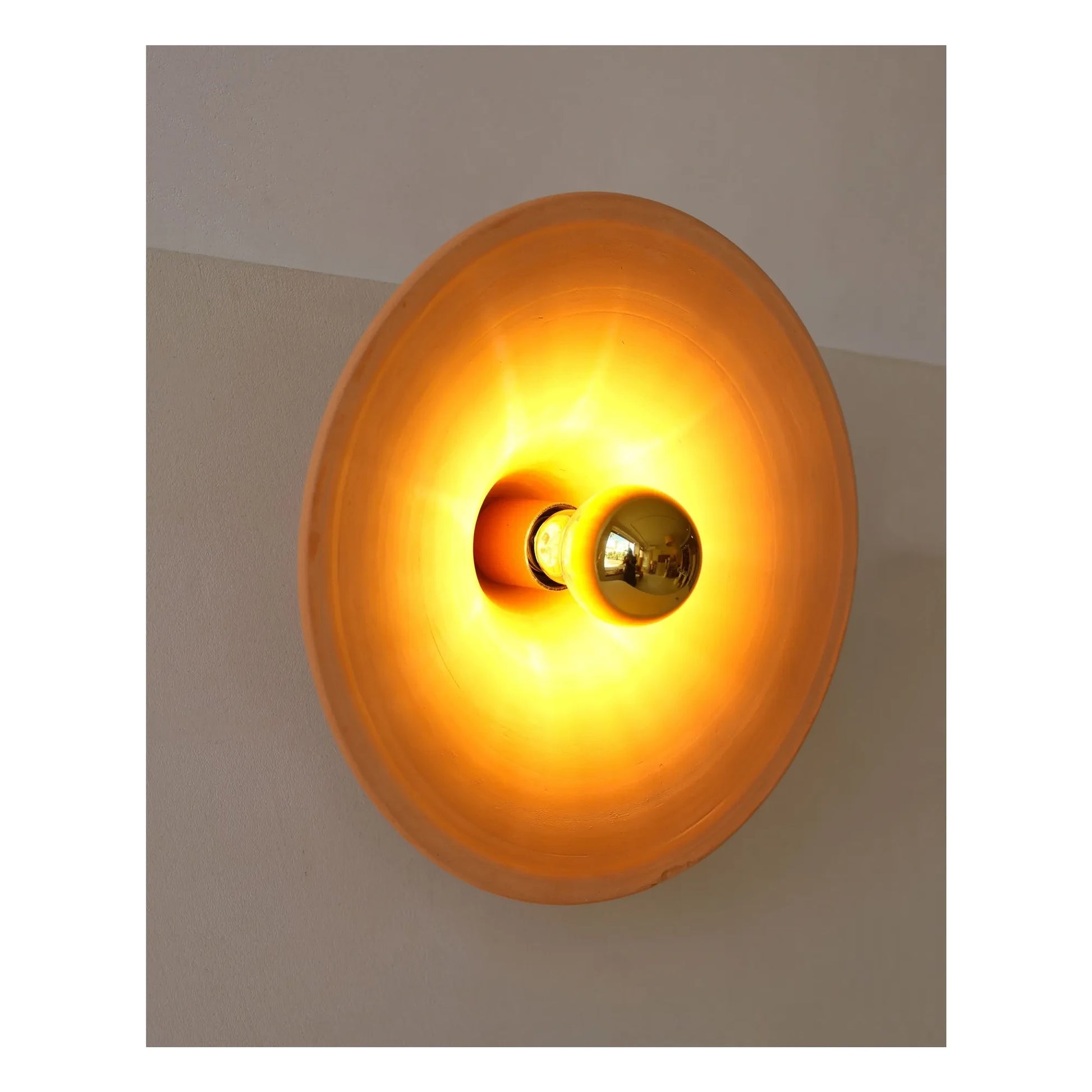Masamé - Gigaro raw ceramic wall lamp | Terracotta