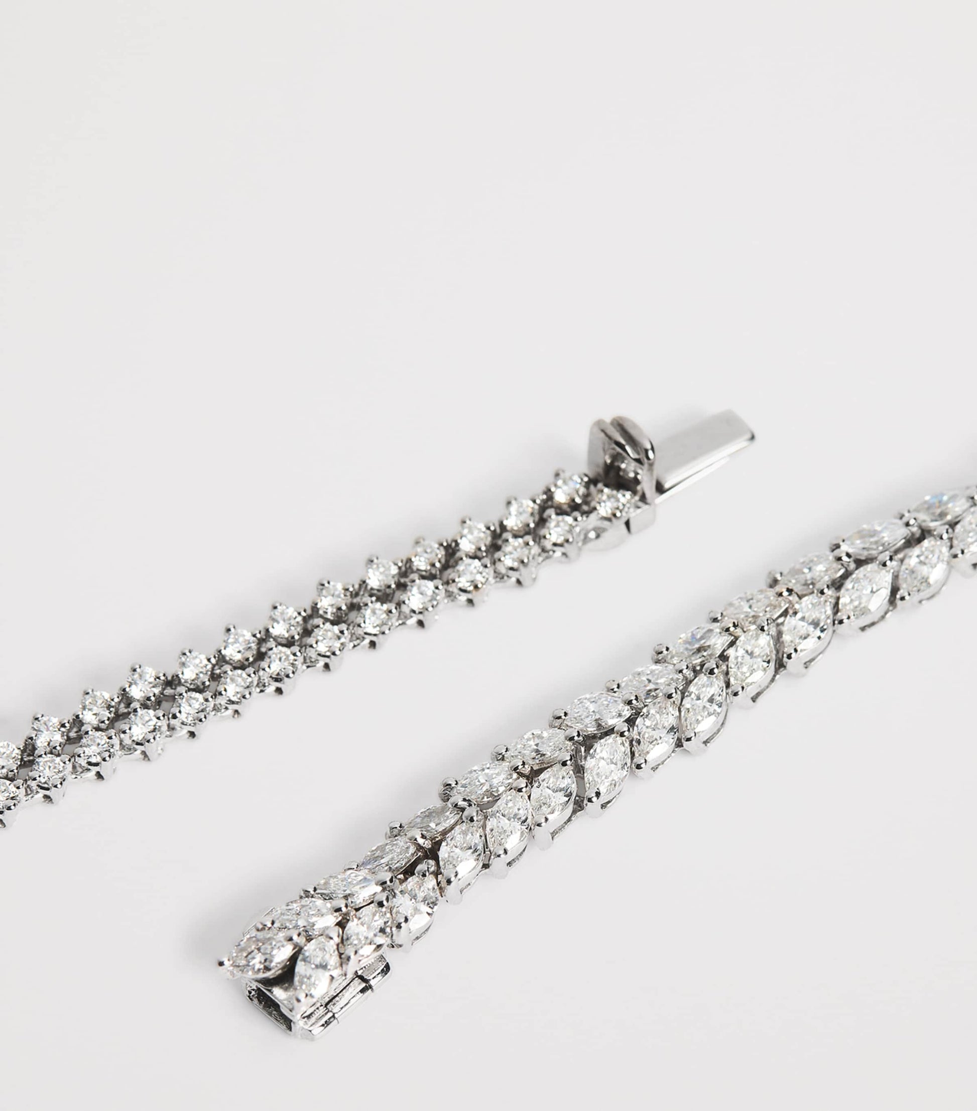 White Gold and Diamond Y-Couture Leaf Choker