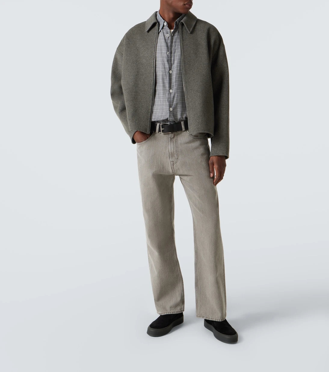 Common Projects - أحذية سنيكرز سهلة الارتداء من الجلد المدبوغ