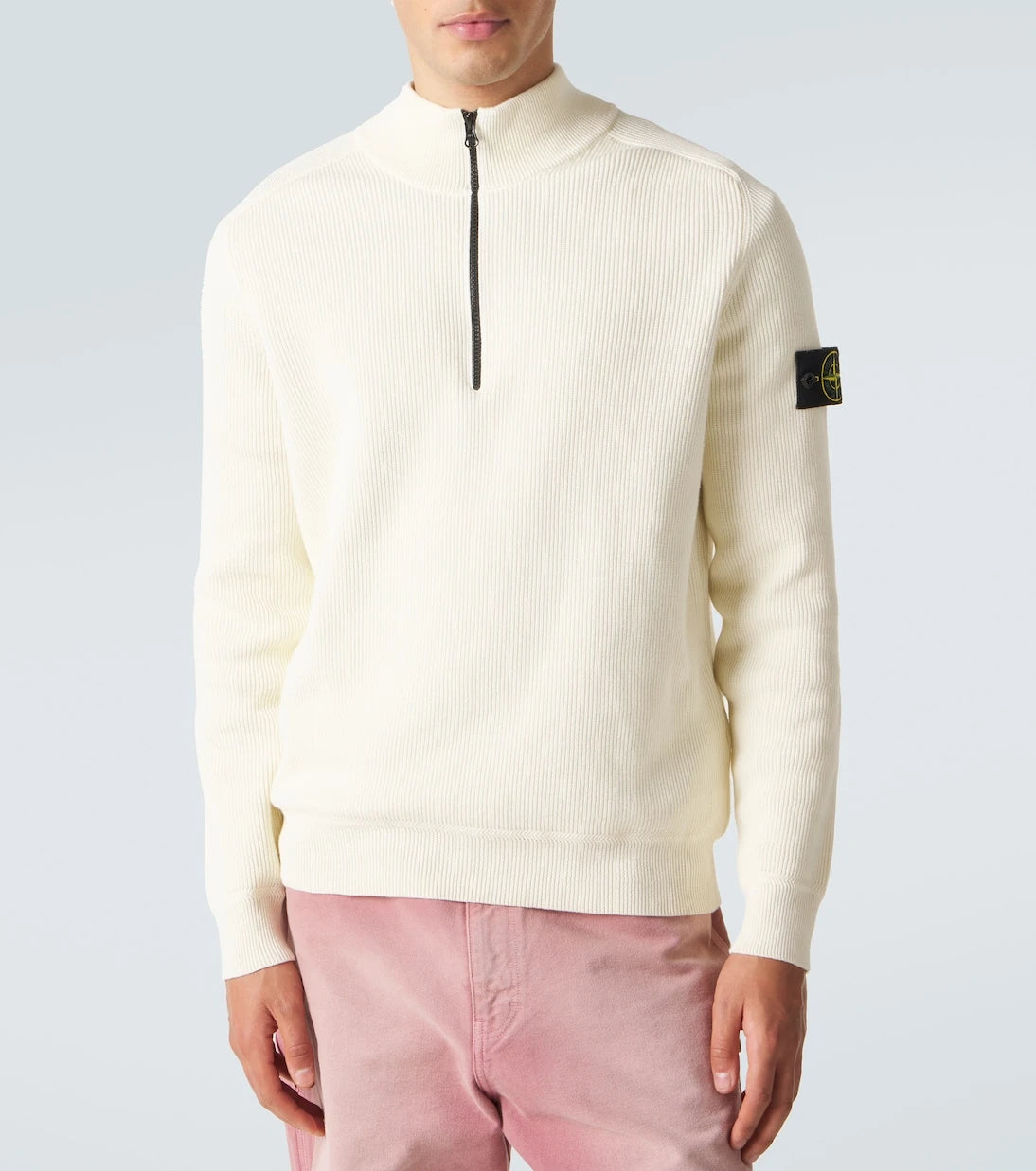 Stone Island - سترة قطنية بنصف سحاب بتصميم بوصلة