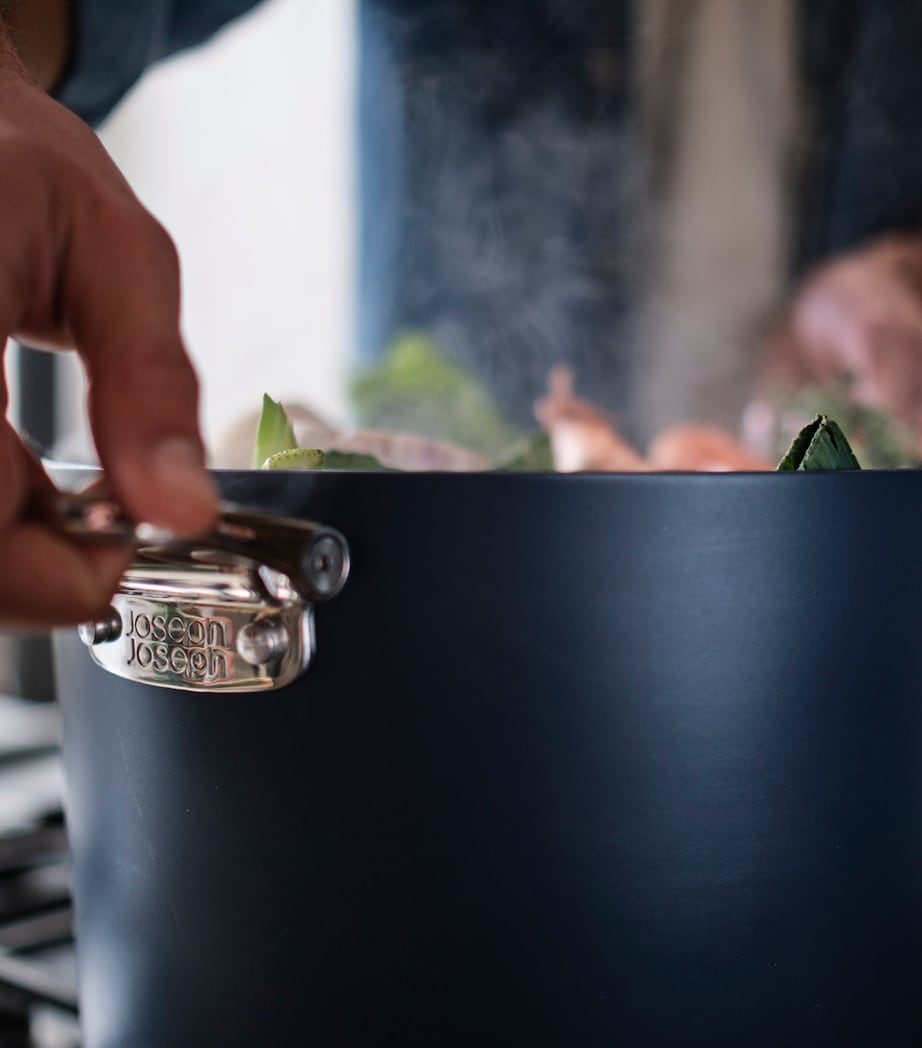 Space Non-Stick Folding Handle Stock Pot and Lid (25cm)