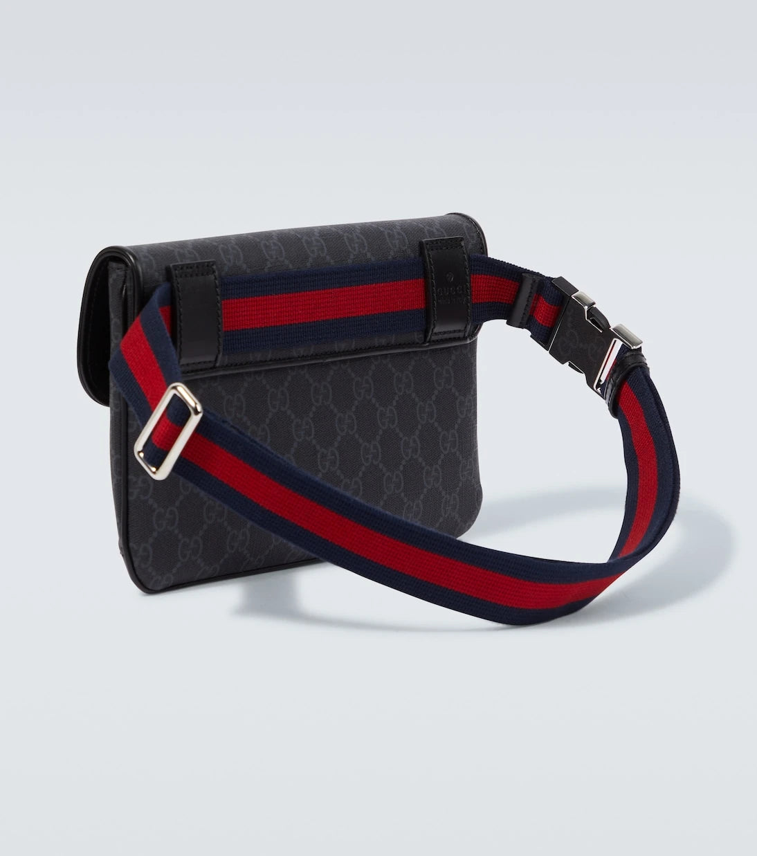 Gucci - حقيبة خصر قماش GG بشريط ويب بلمسات جلدية