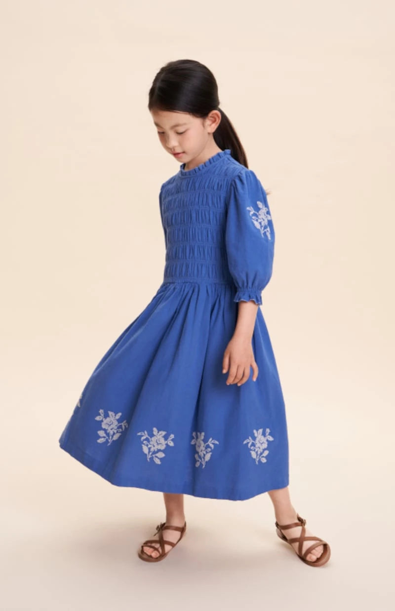 C'era Una Volta - Emmanuelle embroidered smocked cotton dress