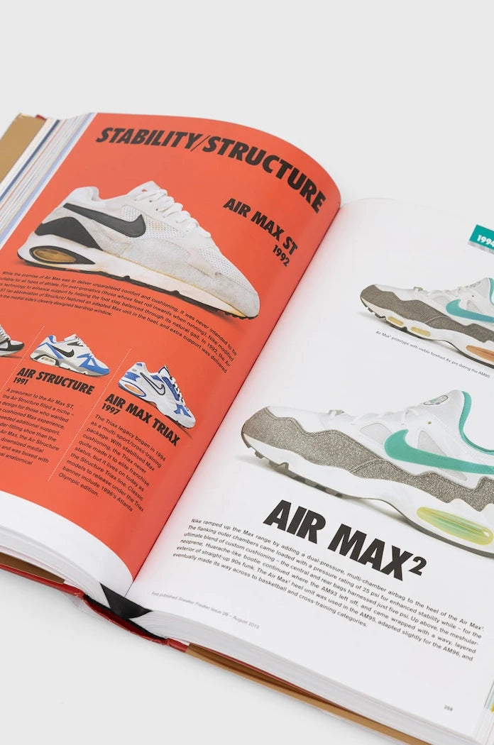 Taschen GmbH - Книга Sneaker Freaker. The Ultimate Sneaker Book, Simon Wood