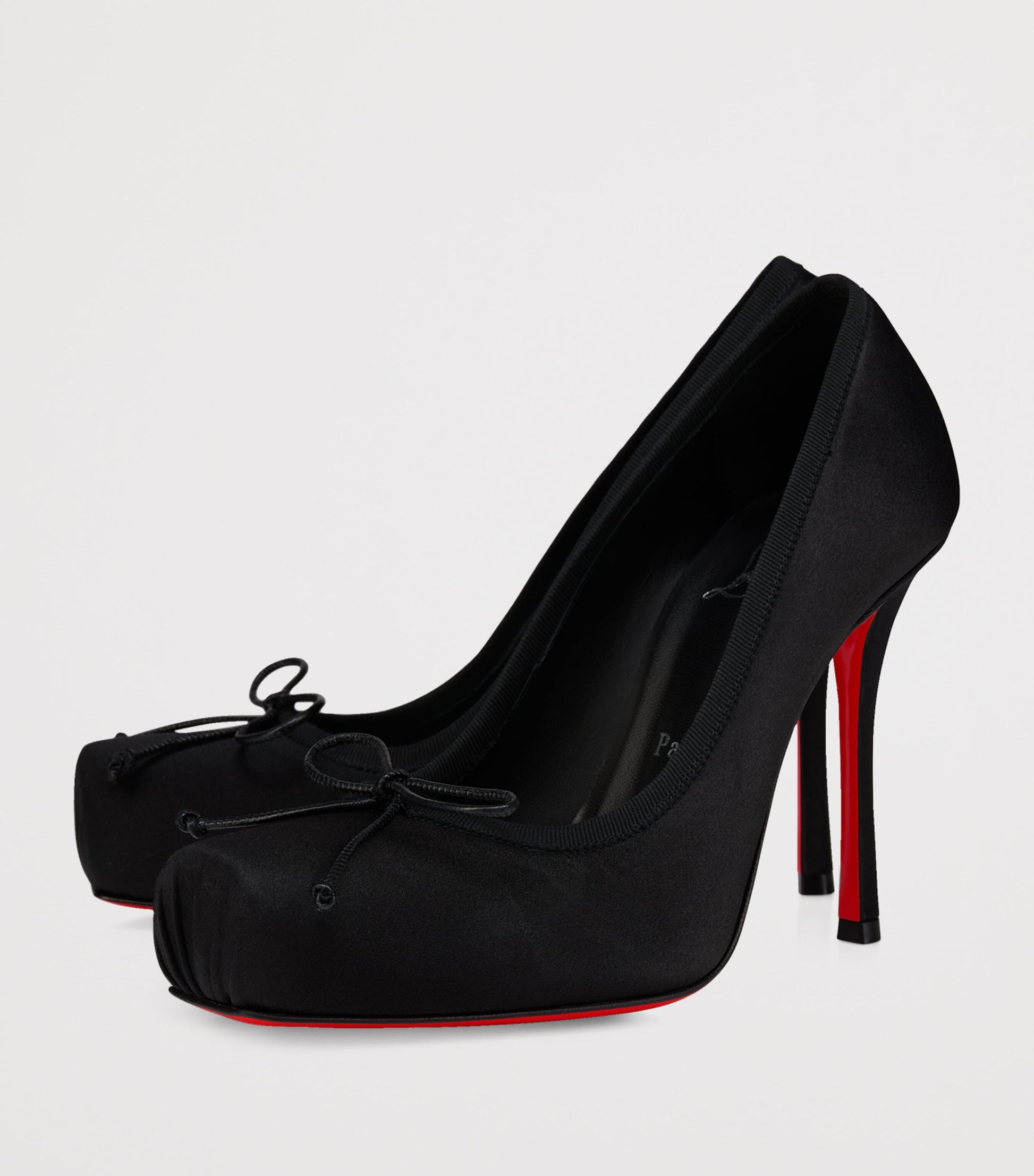 Christian Louboutin Black Cassia Nodo Leather Pumps 100