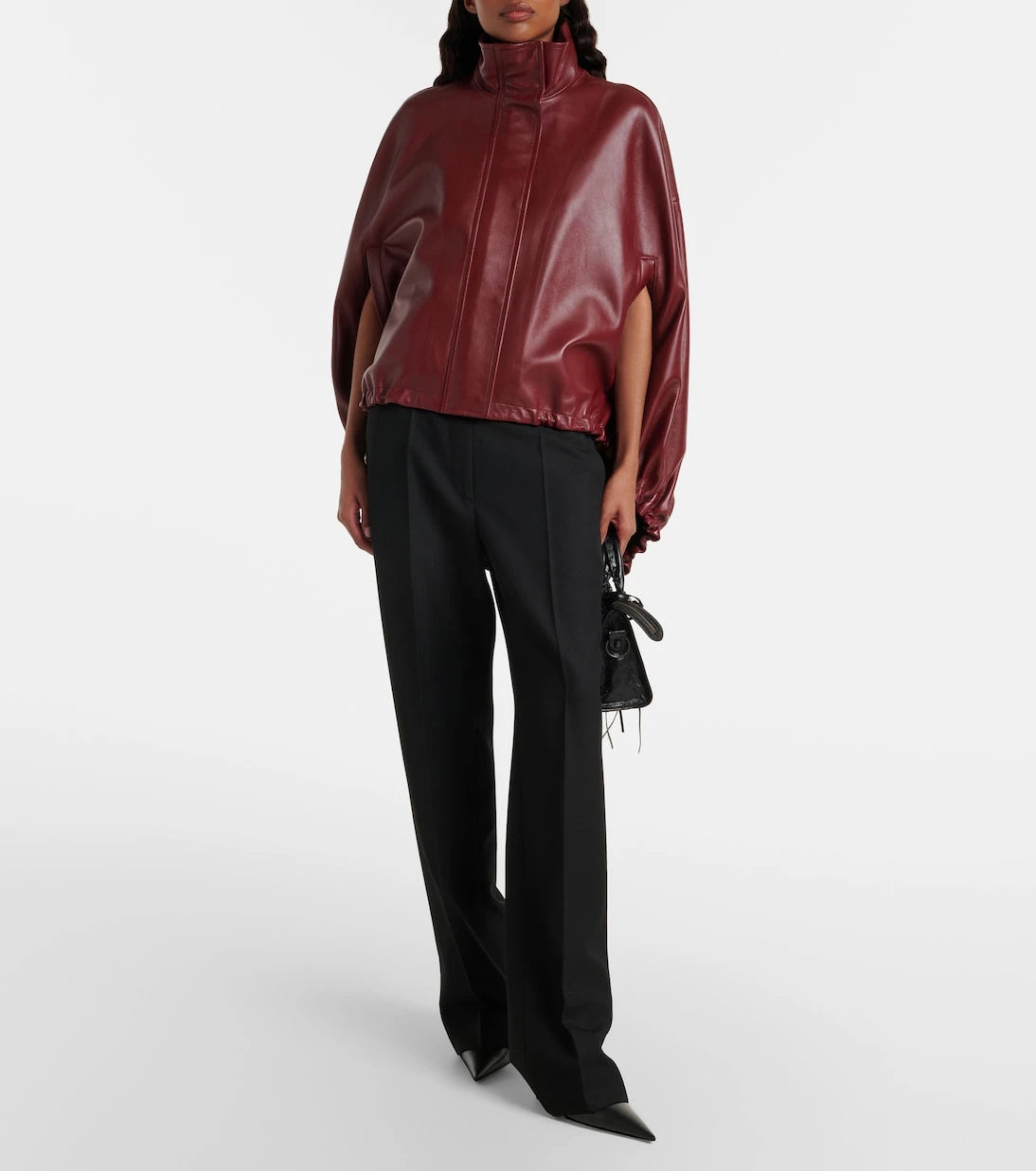Balenciaga - كاب جلدي غير متماثل بكسرات