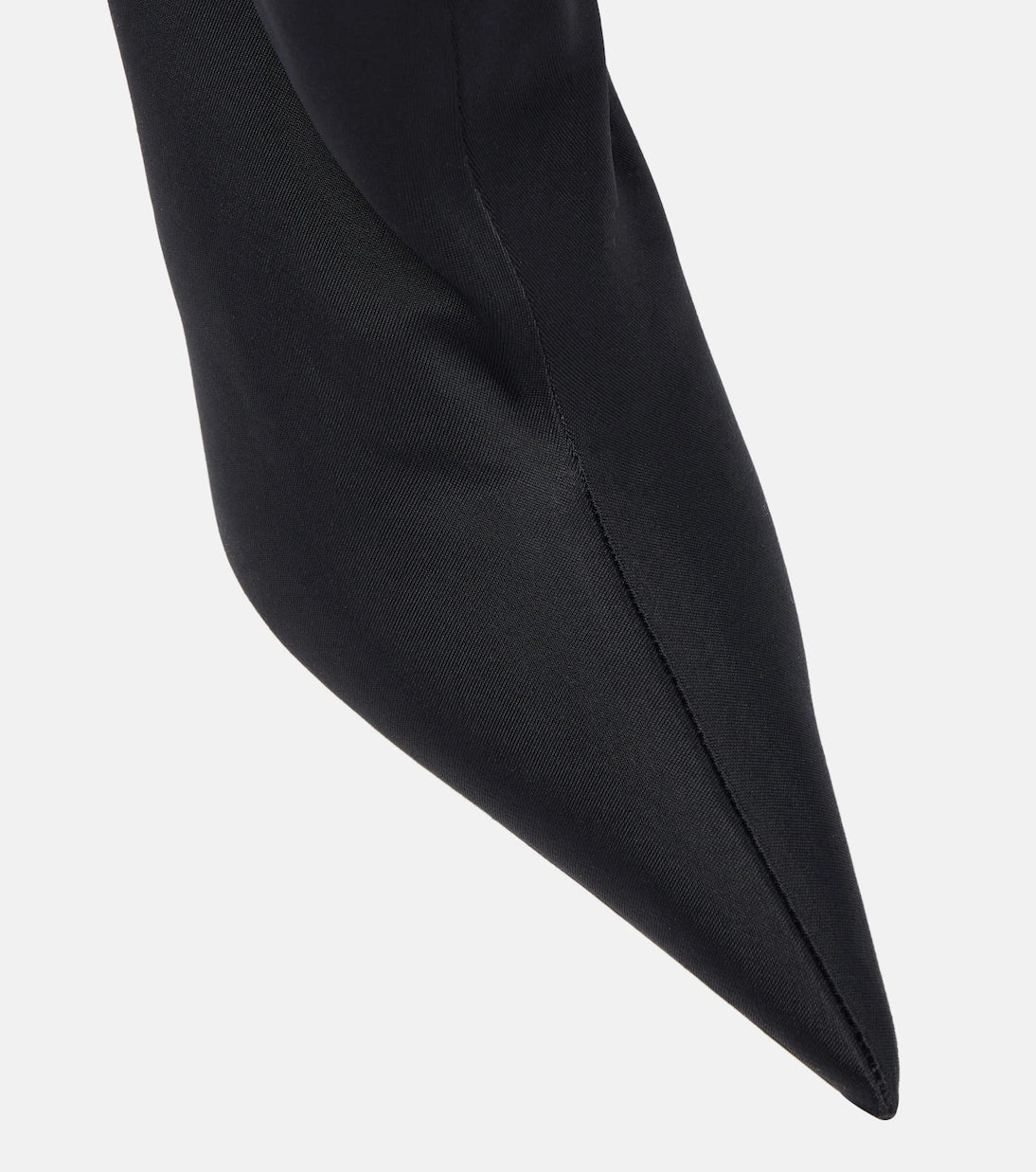Balenciaga - حذاء Knife برقبة طويلة وجورب