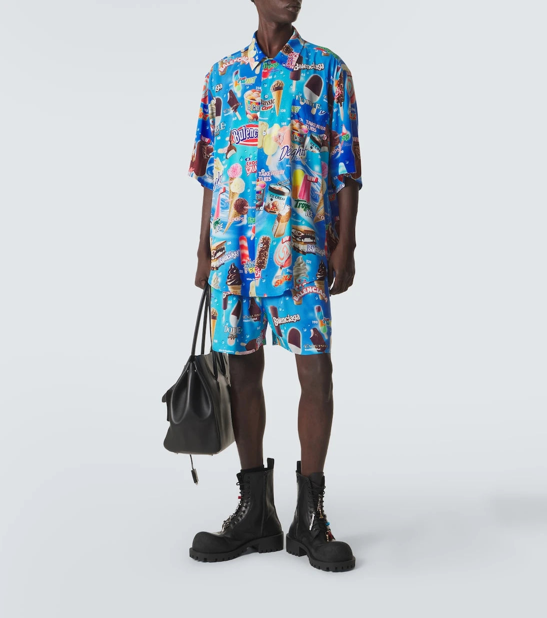 Balenciaga - شورت من الساتان المطبوع
