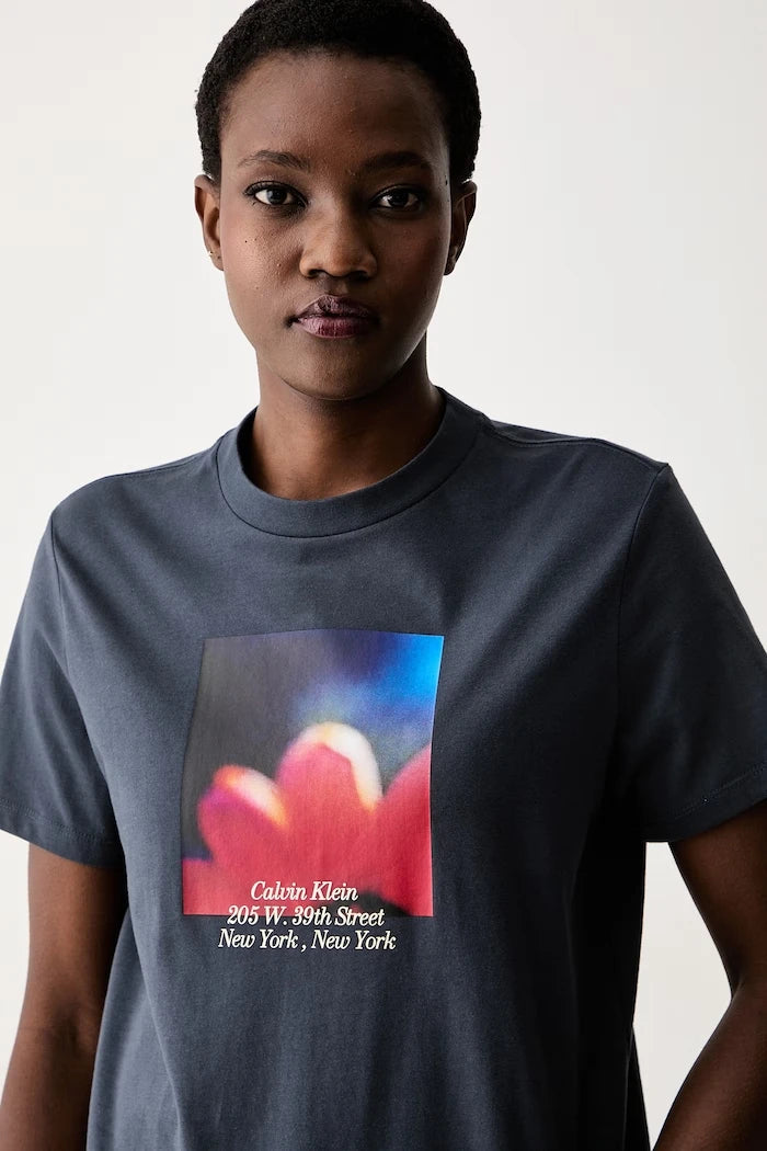 Calvin Klein Jeans kadın pamuklu tişört
